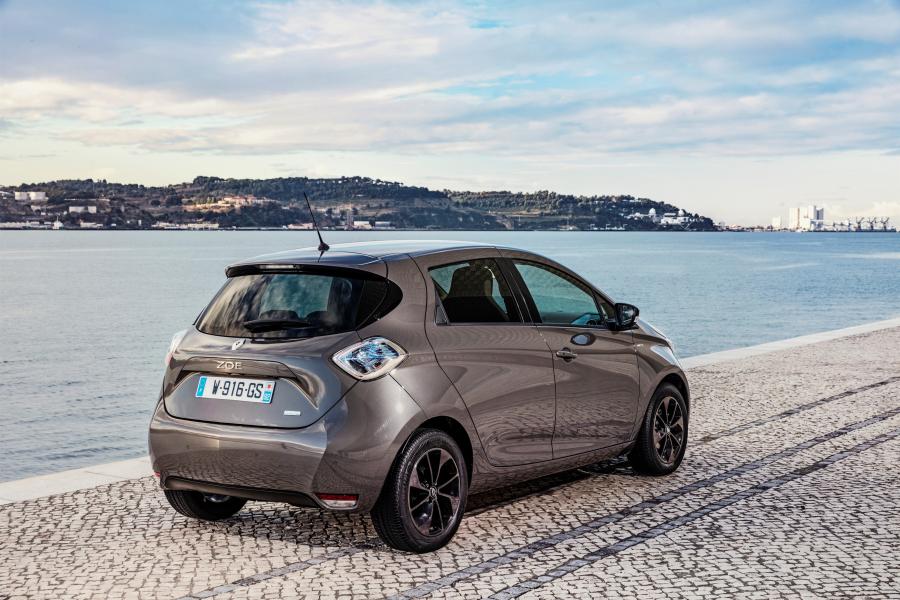  Renault Zoe Edition One 2016 года  (фото 7 из 30)